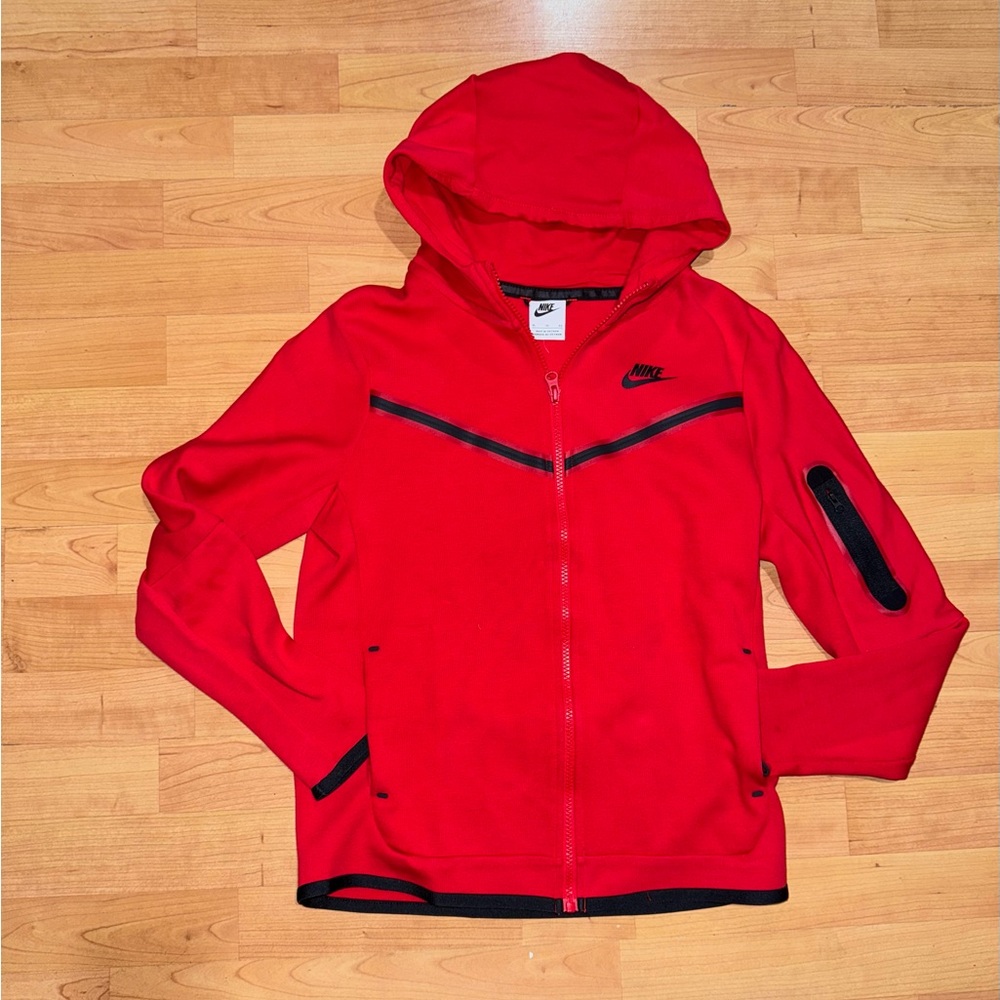 Nike Sportswear Tech Fleece
Big Kids' Full-Zip Hoodie